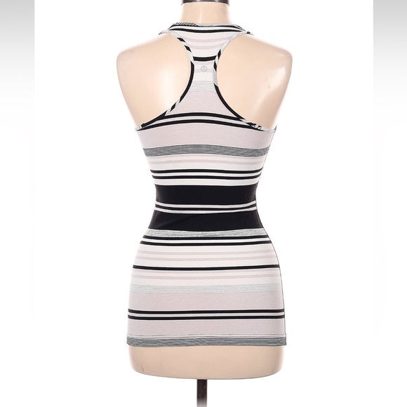 Lululemon Athletica Women White Active Tank - Picture 2 of 5